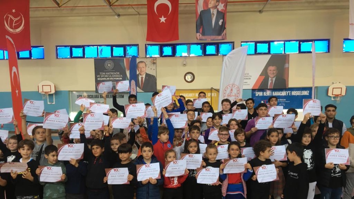 Öğrencilerimiz 10 Kasım Atatürk'ü Anma Günü için Düzenlenen Satranç Turnuvasına Katıldılar